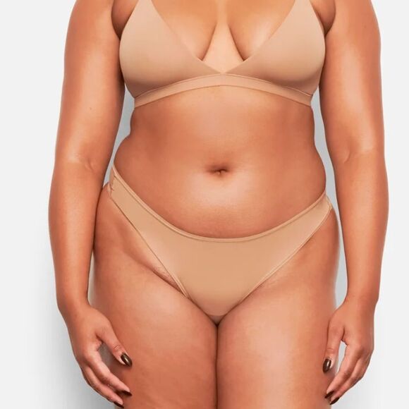 SKIMS DIPPED FRONT THONG MICA LARGE NWT in packaging - Picture 2 of 5